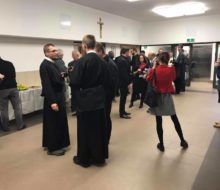 22729093_1049105775232349_1353389090498974353_n